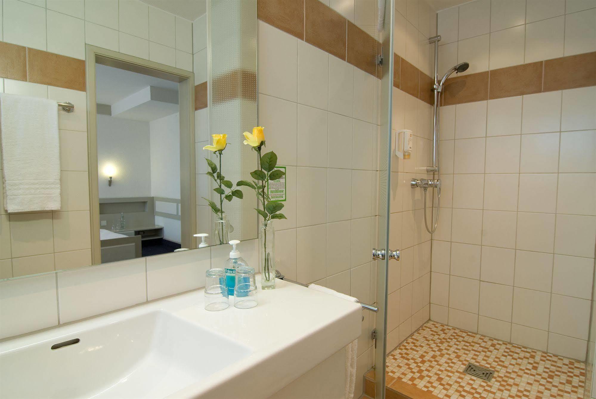 Hotel Kempf Dirmstein Bagian luar foto